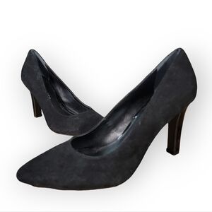Franco Sarto Classic Black Suede Heels Size 6.5